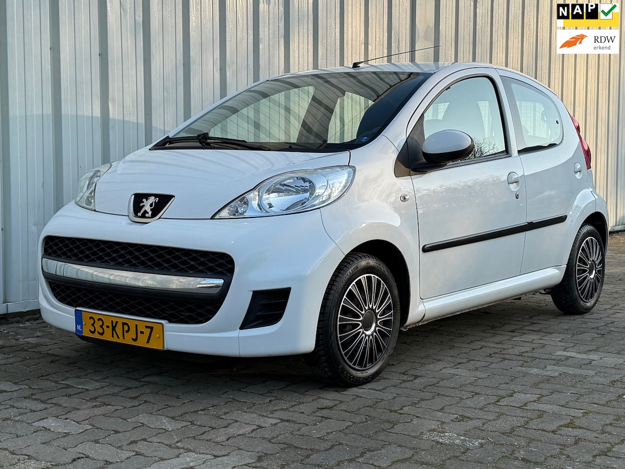 Peugeot 107 - 1.0-12V Sublime Airco 5-deurs - AutoWereld.nl