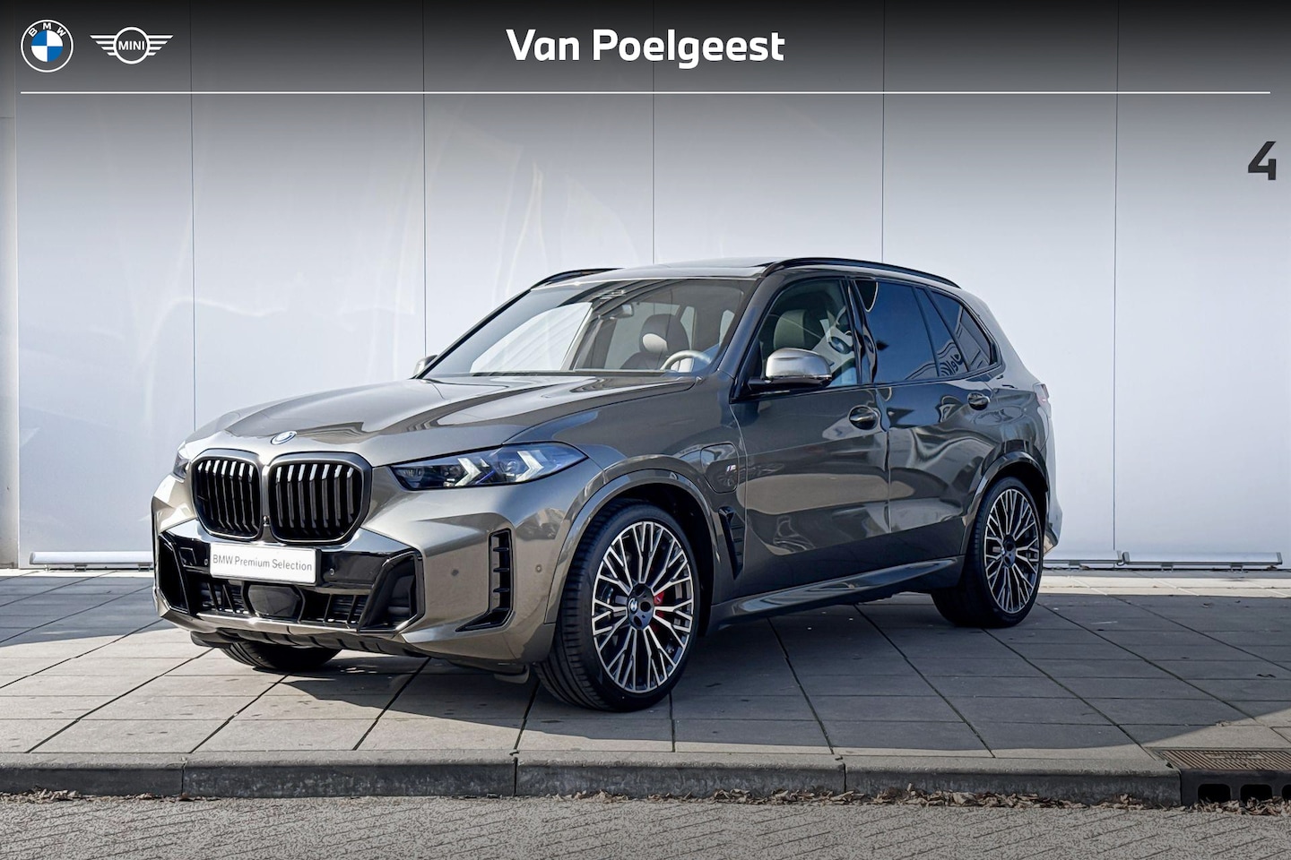 BMW X5 - xDrive50e M-Sport / Innovation Pack / Comfort Pack / Travel Pack / 22 inch / Driving Assis - AutoWereld.nl
