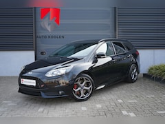 Ford Focus Wagon - 2.0 EcoBoost ST-3 Recaro/Sony/Keyless/Led/Clima/Camera