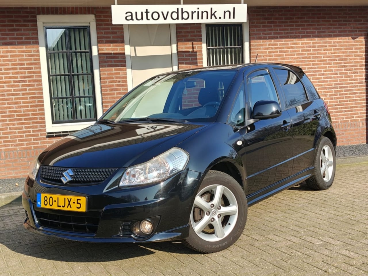 Suzuki SX4 - 1.6 Arrow 1.6 Arrow, GOED ONDERHOUDEN / TREKHAAK / STOELVERWARMING - AutoWereld.nl