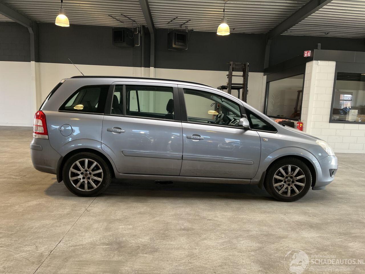 Opel Zafira - 1.8 Temptation 7 PERSONS! NAP + APK!