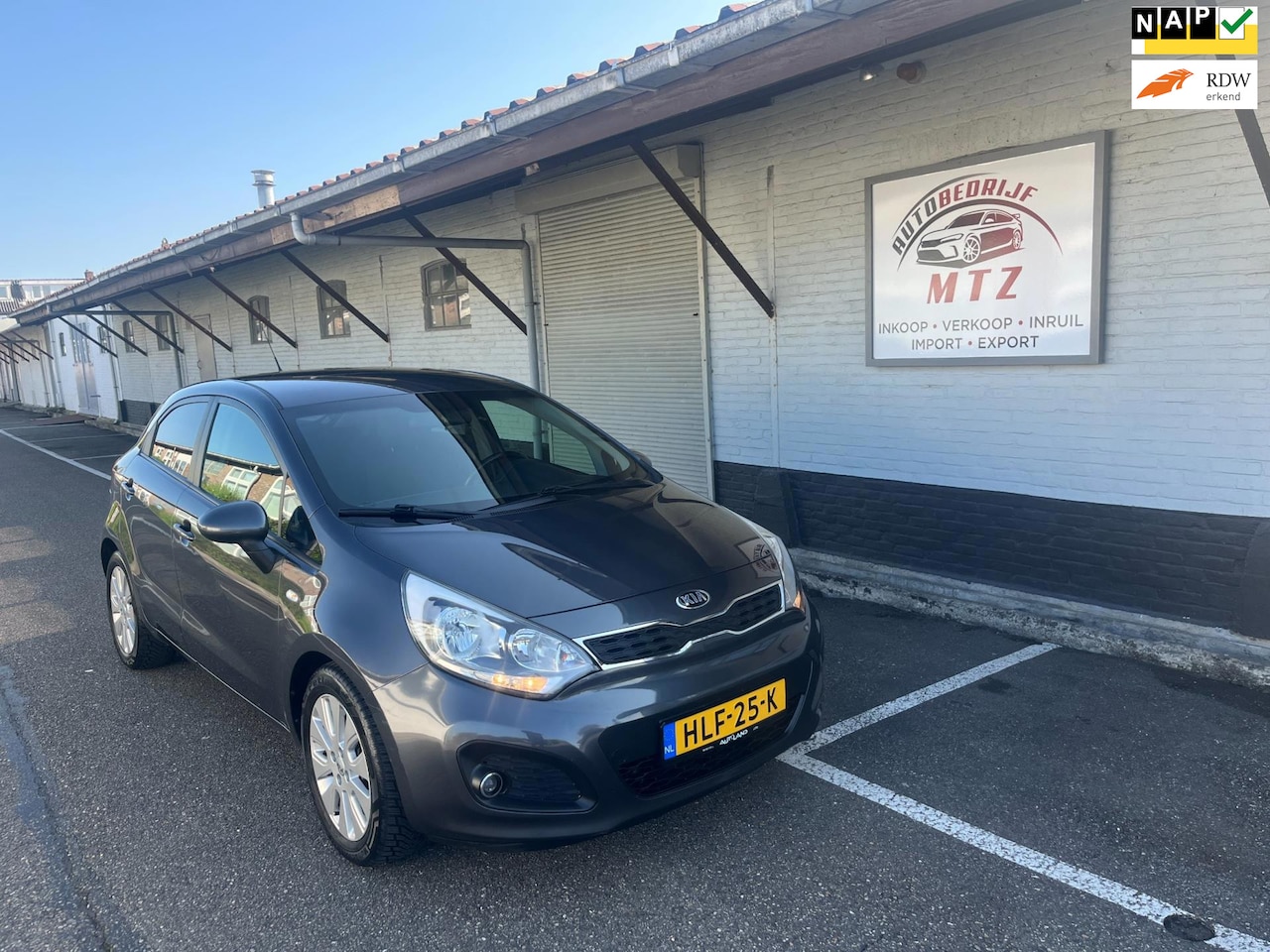 Kia Rio - 1.2 CVVT ComfortLine Stoelverwarming/ Stuurverwarming DEALER OH - AutoWereld.nl