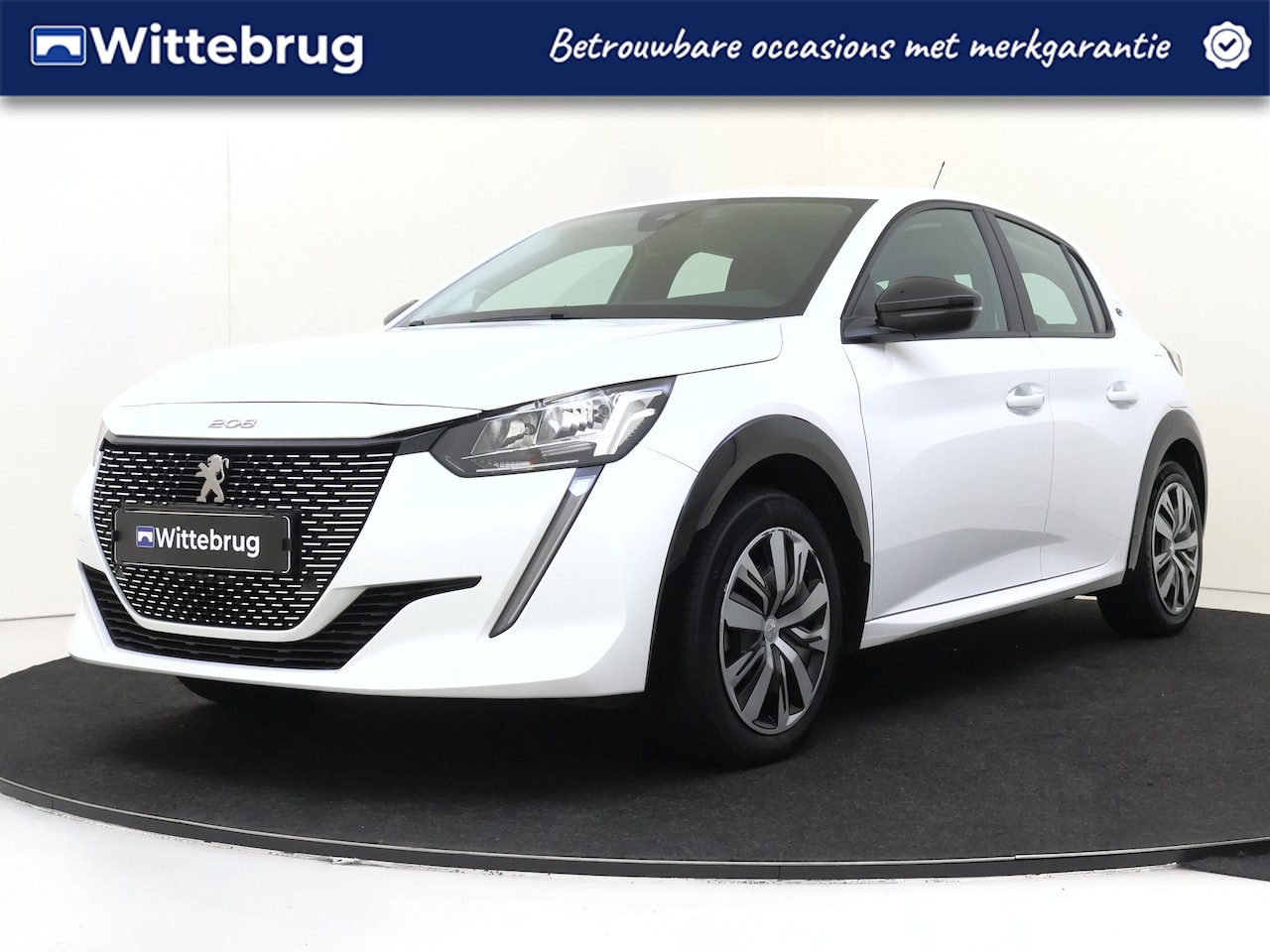 Peugeot e-208 - EV Active 50 kWh | Carplay | Stoelverwarming | Navigatie | Climate Control | - AutoWereld.nl