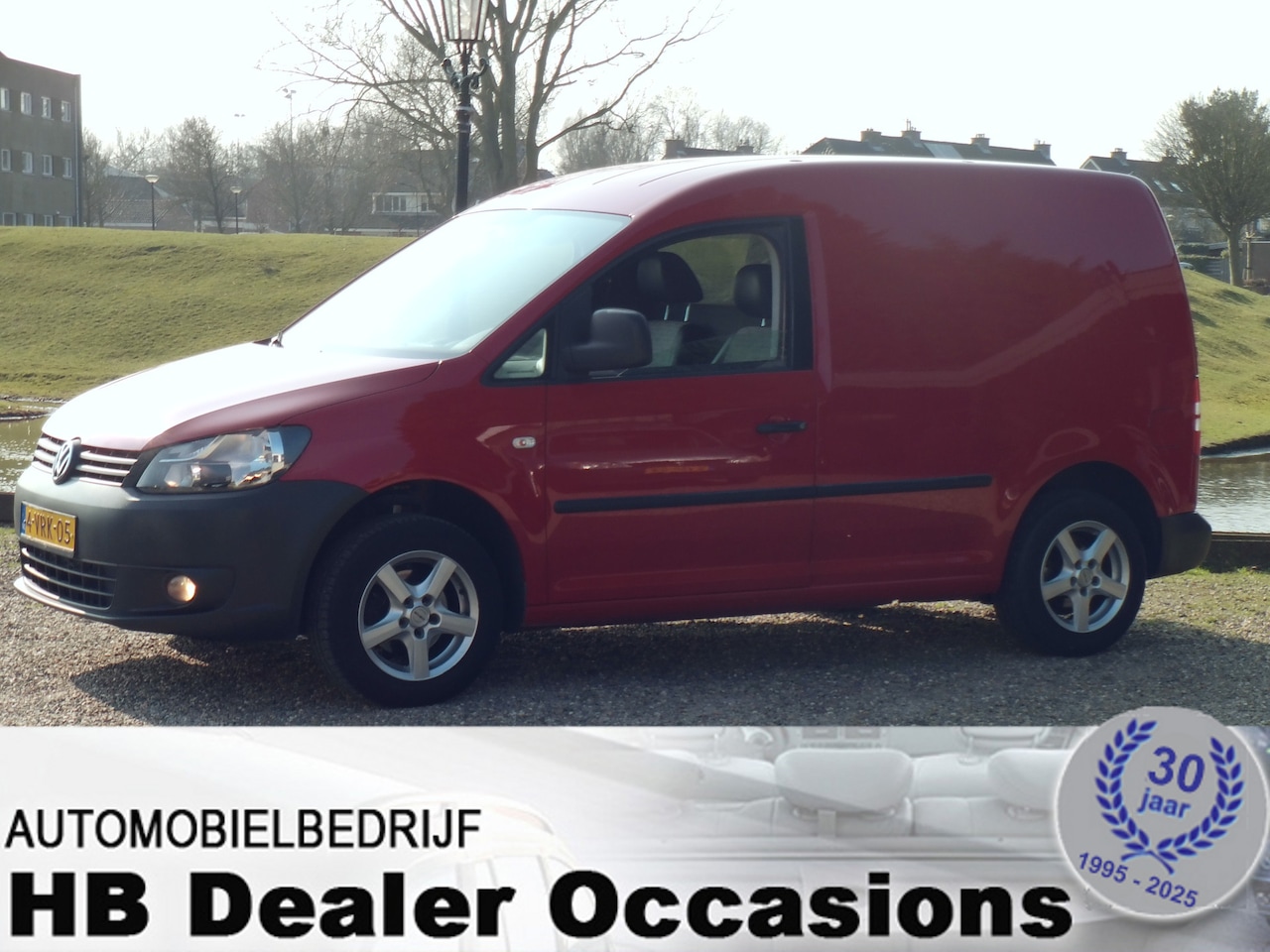 Volkswagen Caddy - 1.6 TDI - Airco - Navigatie - Schuifdeur - AutoWereld.nl