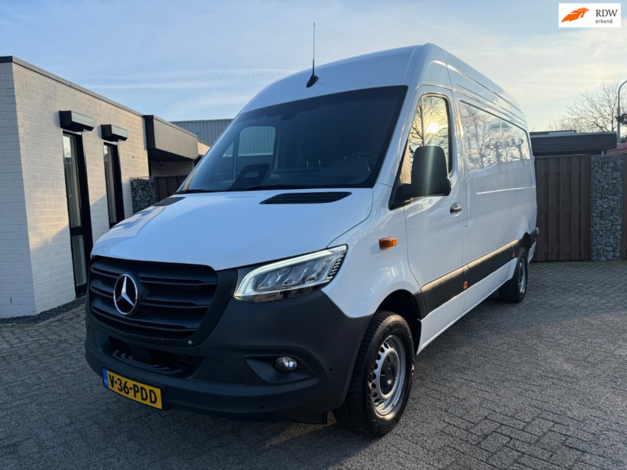 Mercedes-Benz Sprinter - 317 CDI L2H2 RWD PRO - LED- FACELIFT BPM VRIJ - AutoWereld.nl