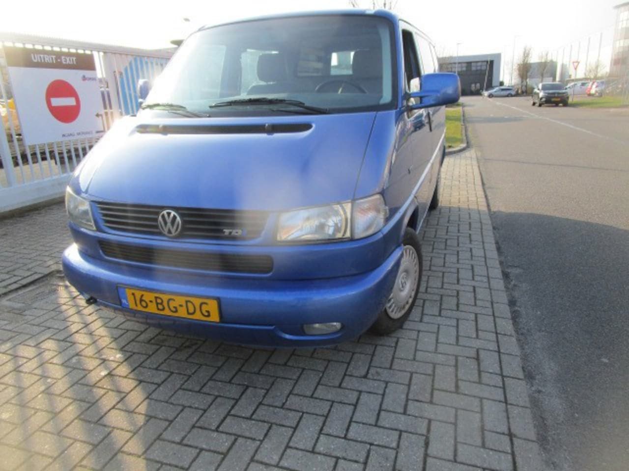 Volkswagen Transporter - 2.5 TDI 292 T800 Base 2.5 TDI 292 T800 Base, DC, wijsneus, airco - AutoWereld.nl