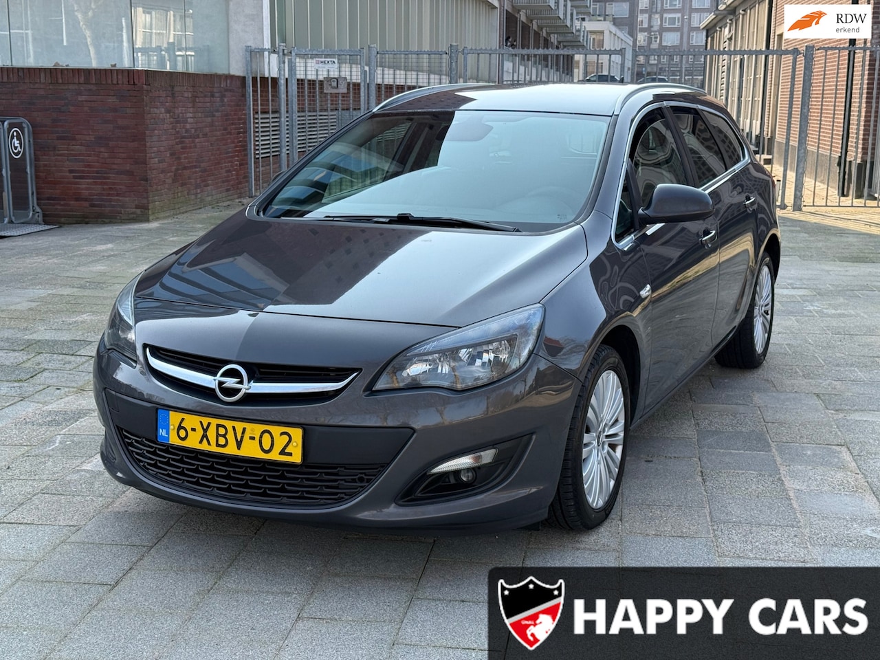 Opel Astra Sports Tourer - 1.4 Turbo Design Edition 1.4 Turbo Design Edition, NAVI, APK - AutoWereld.nl