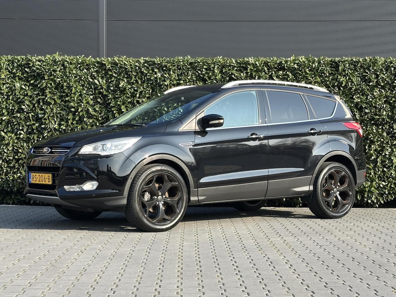 Ford Kuga - 1.6 Titanium 1.6 Titanium, NL AUTO, NAP LOGISCH, PANORAMADAK, CLIMATE CONTROL, STOELVERWARMING, KEYLESS - AutoWereld.nl