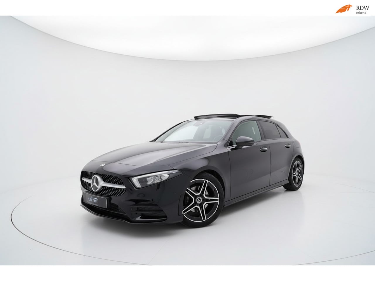 Mercedes-Benz A-klasse - 200 AMG NIGHT PANO SFEER CAMERA - AutoWereld.nl