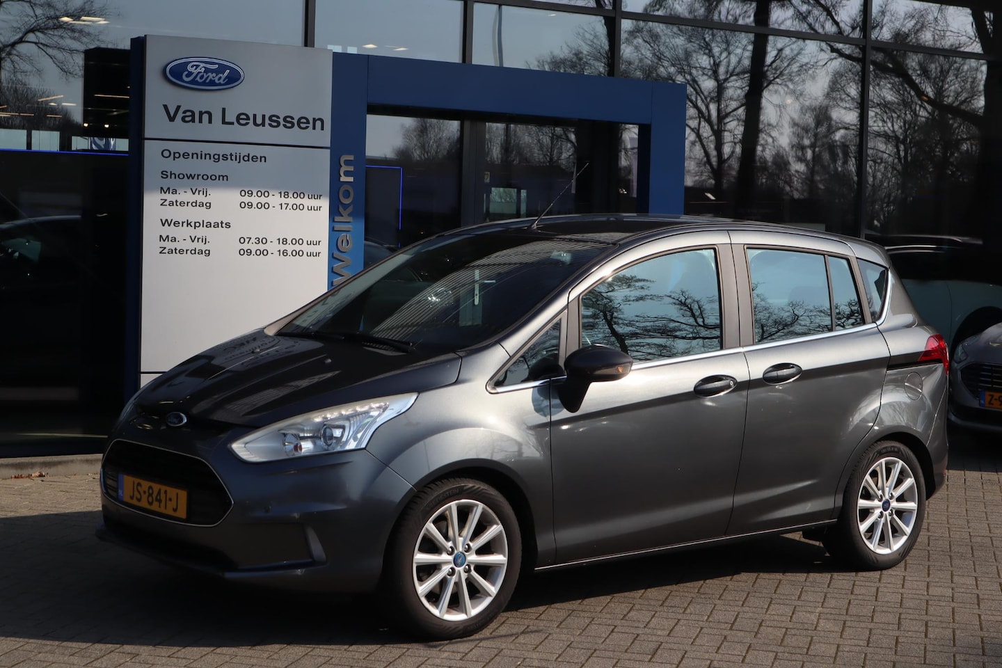 Ford B-Max - 100PK TITANIUM NAVI CAMERA PARK-SENSOREN VOORRUITVERWARMING LM-VELGEN - AutoWereld.nl