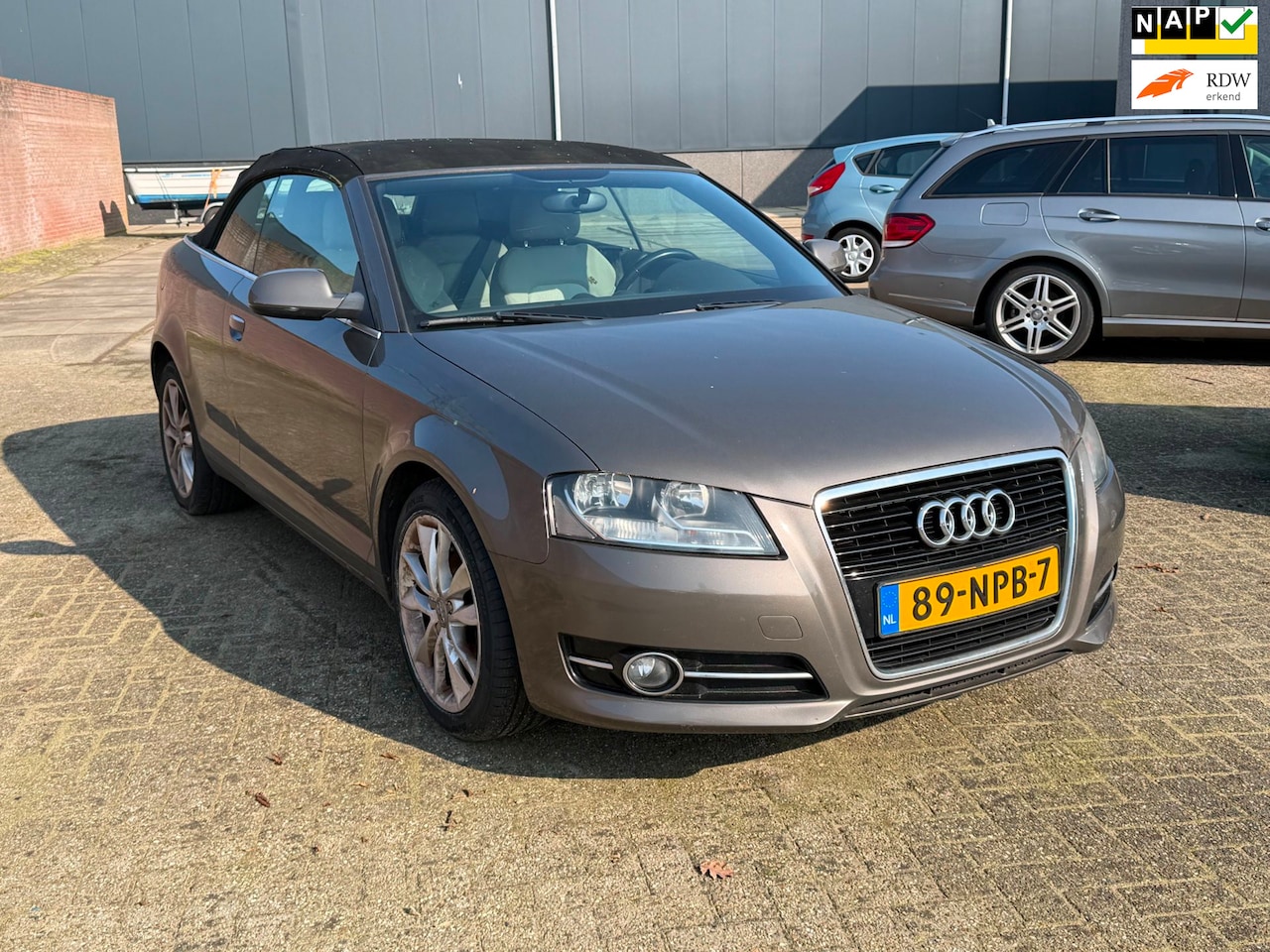 Audi A3 Cabriolet - 1.2 TFSI Pro Line, met motorschade, rijdt wel - AutoWereld.nl