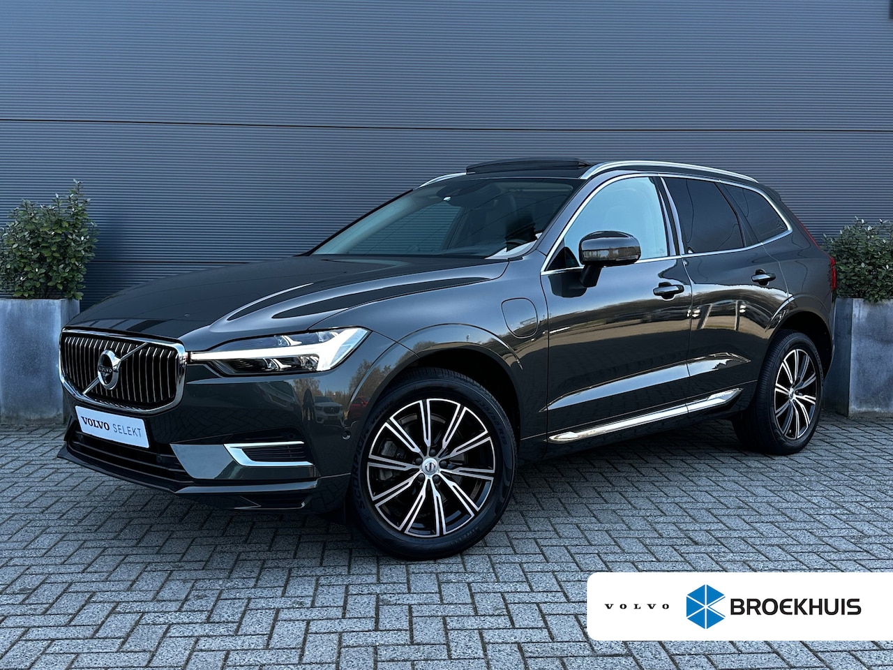 Volvo XC60 - 2.0 Recharge T8 AWD Inscription | Luchtvering | HU-Display | Bowers & Wilkins | Pilot Assi - AutoWereld.nl