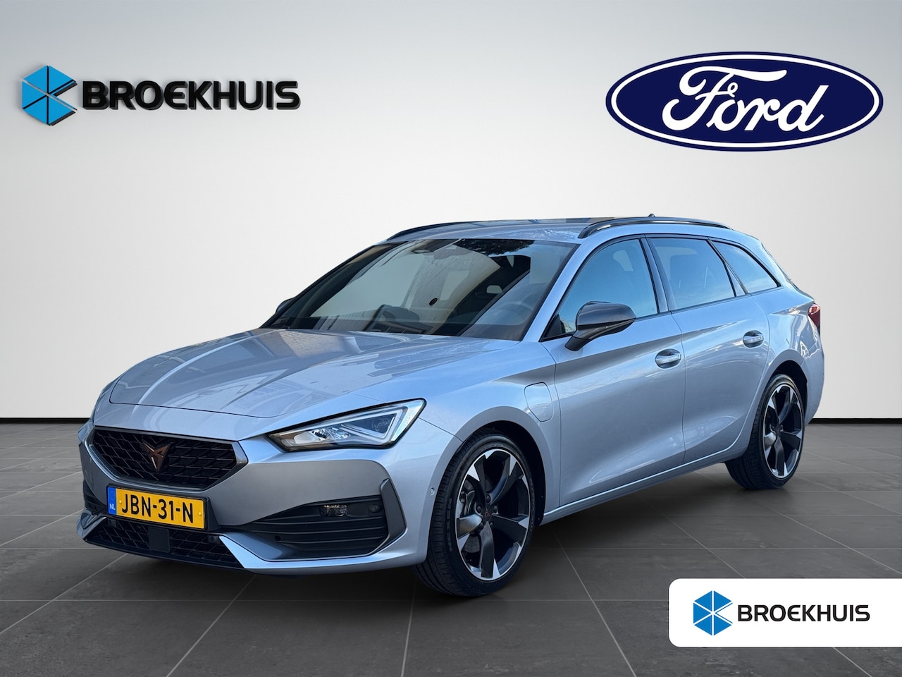 CUPRA Leon Sportstourer - 1.4 e-Hybrid VZ Adrenaline 245pk | 360° camera | Stoel/stuur verwarming | 18 " LM | - AutoWereld.nl