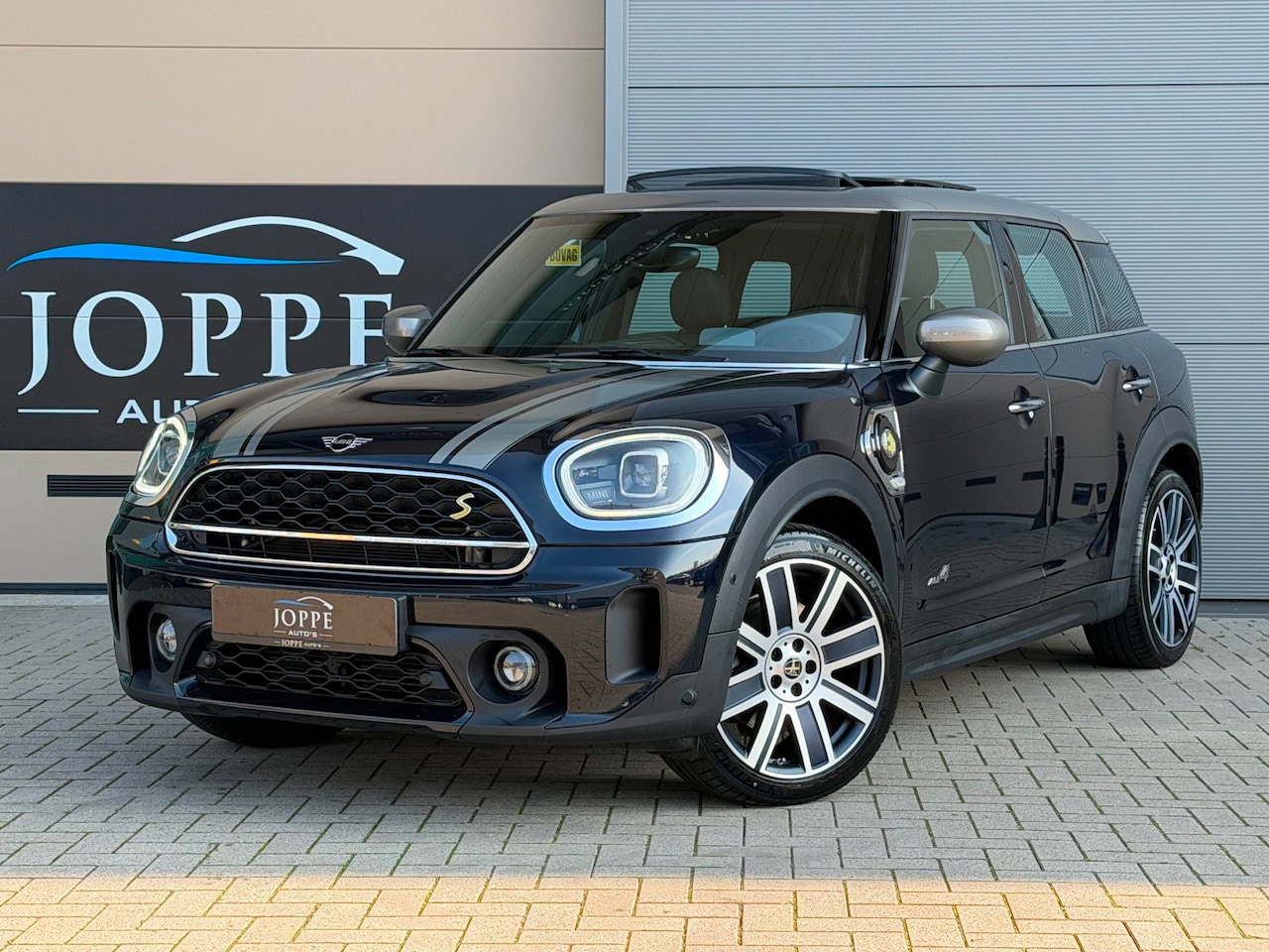 MINI Countryman - Mini 1.5 Cooper S E ALL4 MINI Yours Pano|HarmanK|Leder|19inch|ACC|Headup|Memory - AutoWereld.nl