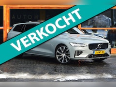 Volvo V60 - T6 Hybride AWD Plus Dark | Panoramadak | Harman/Kardon | Stoel + Stuur Verwarmd | Pilot-As
