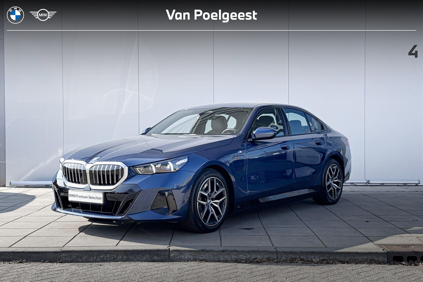 BMW 5-serie - Sedan 530e M Sport Edition Harman-Kardon / Driving Assistant Plus / Adaptief LED / Parking - AutoWereld.nl