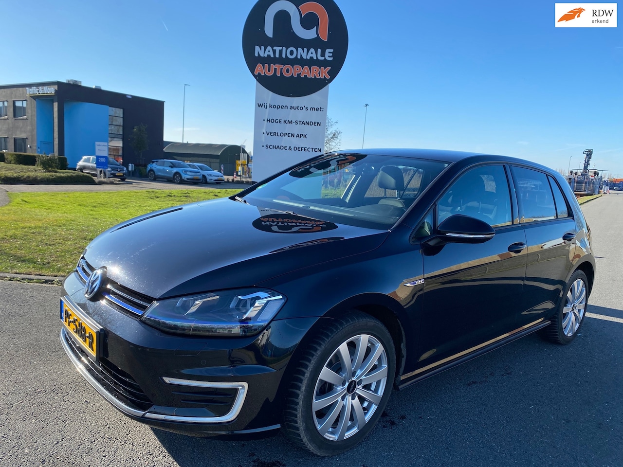 Volkswagen Golf - | 2015 | 1.4 TSI GTE | APK | AUTOMAAT | TOP STAAT !! - AutoWereld.nl