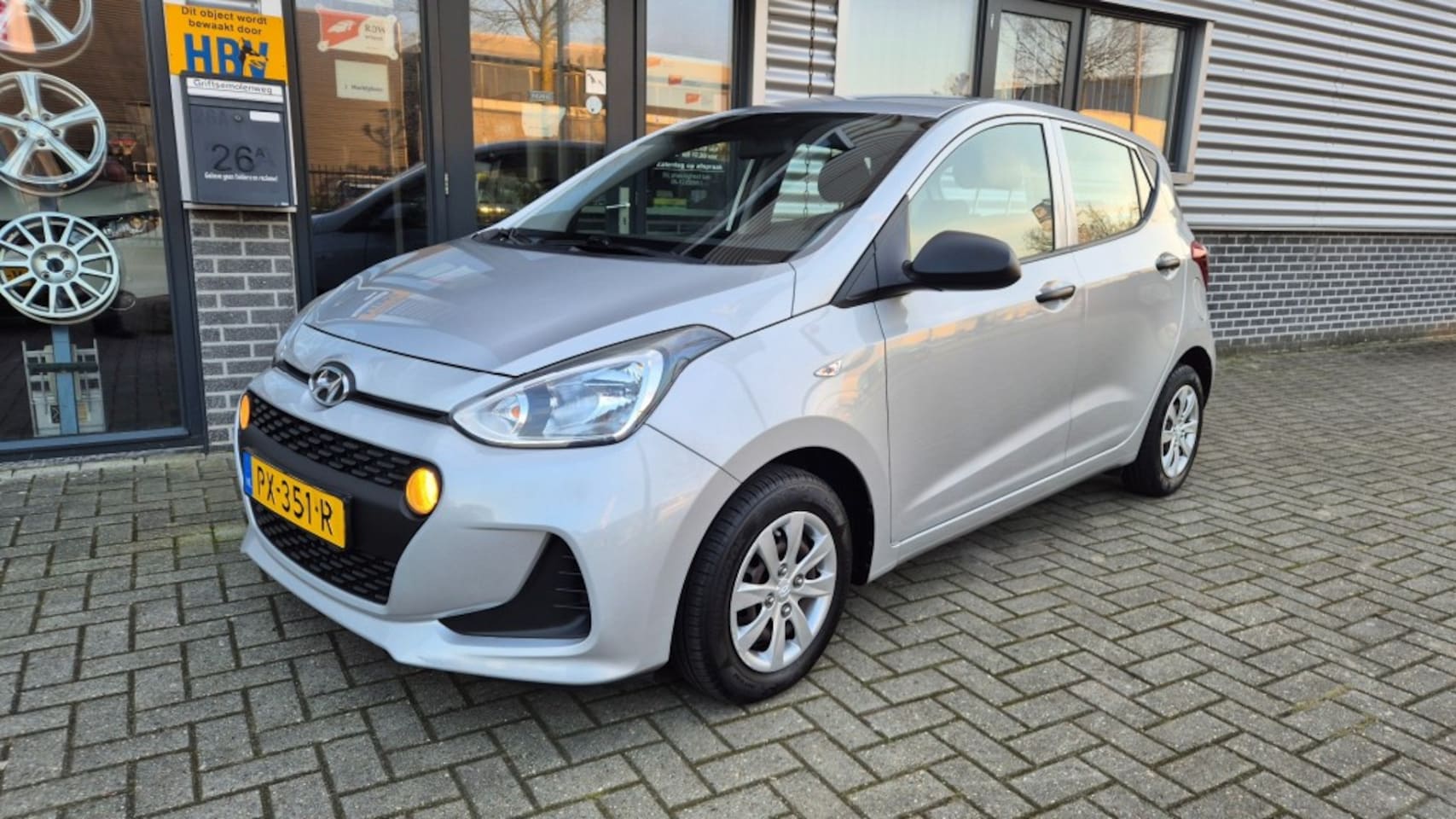 Hyundai i10 - 1.0i Motion AIRCO EL RAMEN CENTR AFST NAP - AutoWereld.nl