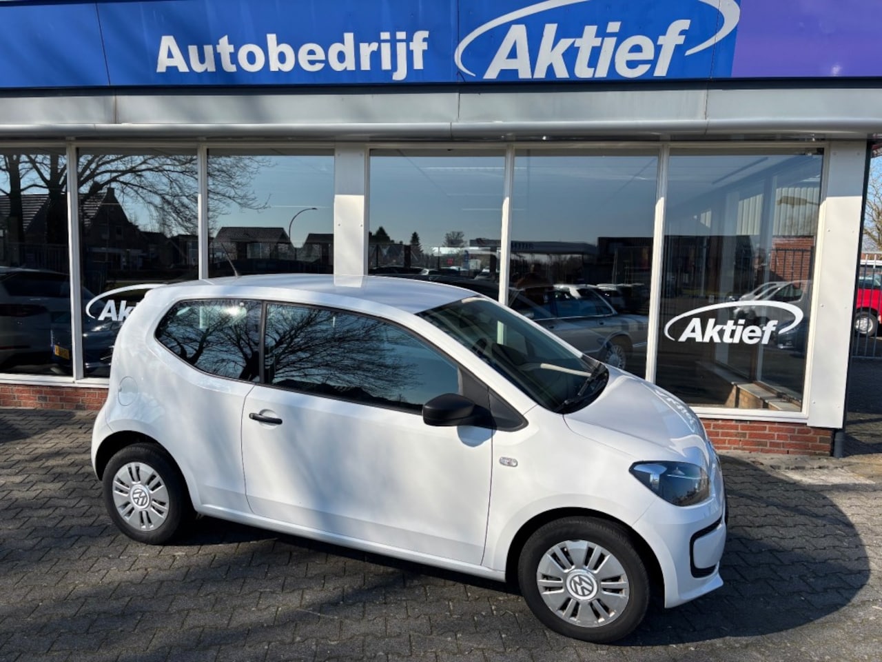 Volkswagen Up! - 1.0 take up! 1.0 TAKE UP! - AutoWereld.nl