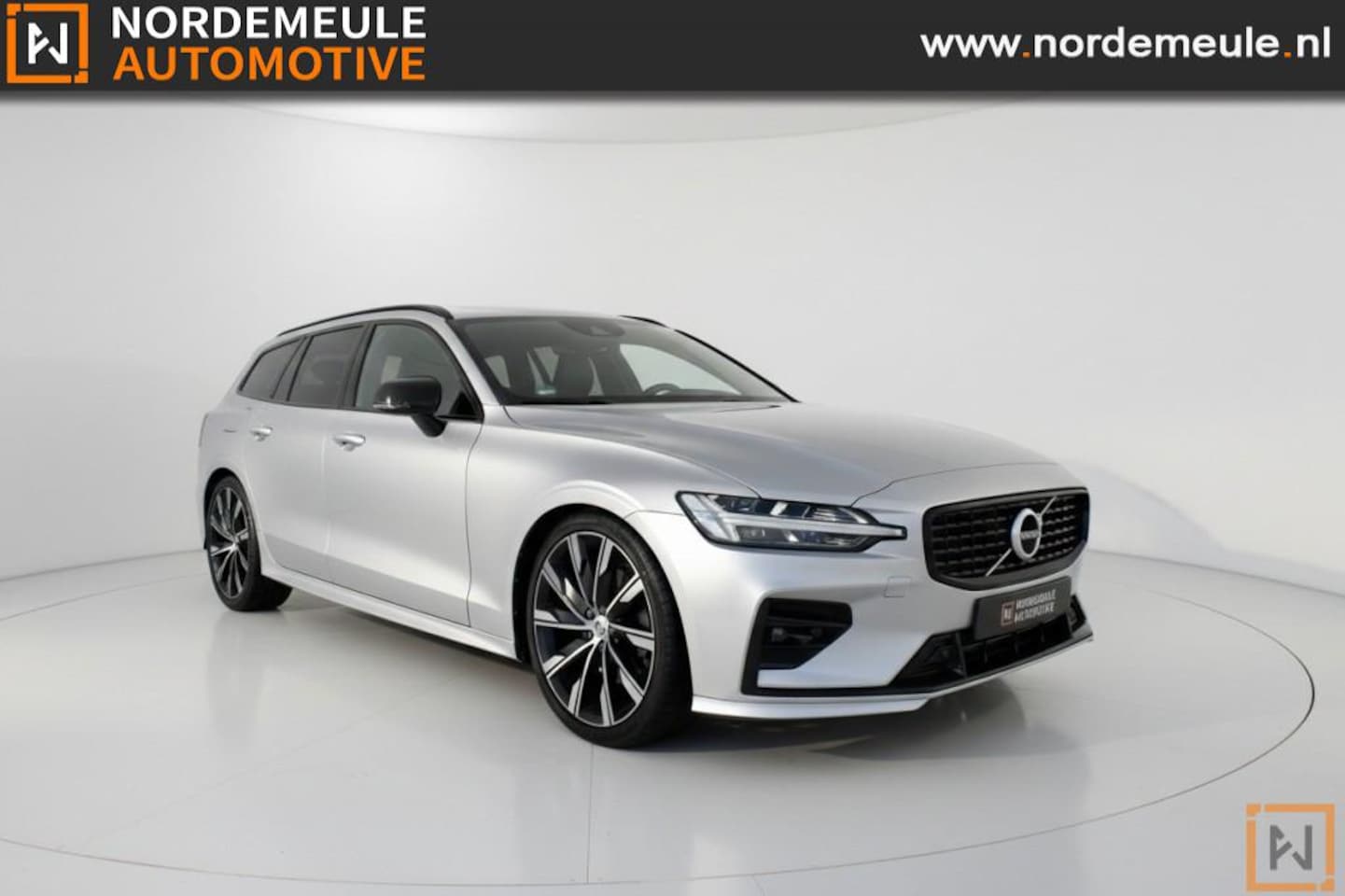 Volvo V60 - 2.0 B3 R-Design 2.0 B3 R-DESIGN, ACC, Lane, Harman Kardon, Leder - AutoWereld.nl