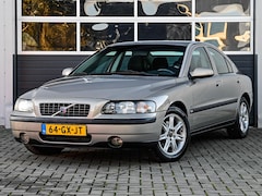 Volvo S60 - 2.4 | Automaat | 5-cilinder | Climate control | Cruise control | Trekhaak