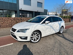 SEAT Leon ST - 1.4 EcoTSI FR Connect Cruise/Climate-Control Bluetooth Parkeersensoren-Voor/Achter Stuur/S