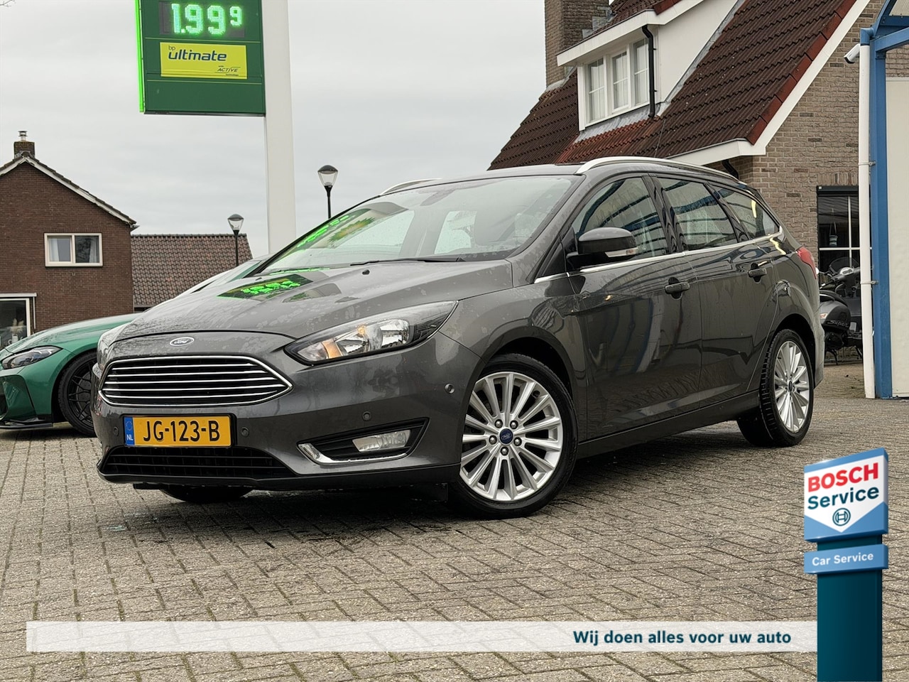 Ford Focus - 1.5 TDCI / Navi / Cruise control / Climate control / PDC - AutoWereld.nl