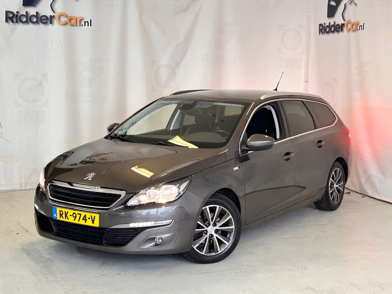 Peugeot 308 SW - 1.6 BlueHDI Active|TREKHAAK|CRUISE|PARK SENS|AIRCO|NAVI| - AutoWereld.nl