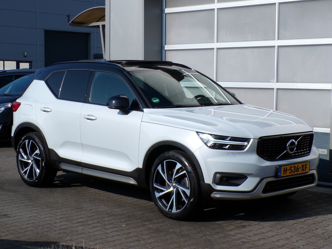 Volvo XC40 - 1.5 T5 Twin Engine Inscription|Pano|Cam|Cruise|HK - AutoWereld.nl
