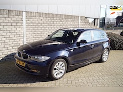 BMW 1-serie - 116i Business Line 5 Deurs Airco Elektrische Ramen en Spiegels Radio CD LMV Boordcomputer