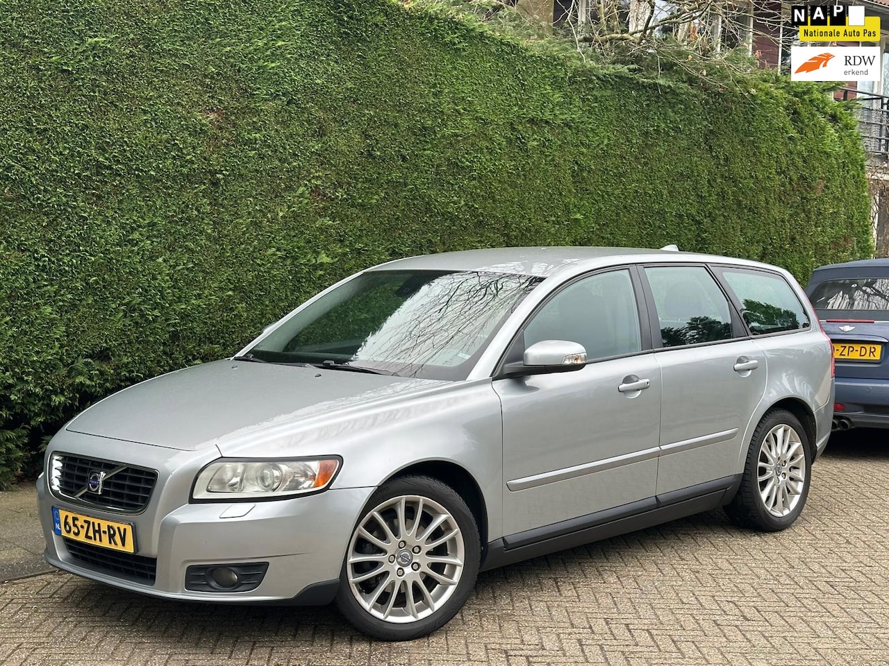 Volvo V50 - 1.8 Edition II RIJDT GOED/LEER/PDC/APK 4-2027!! - AutoWereld.nl