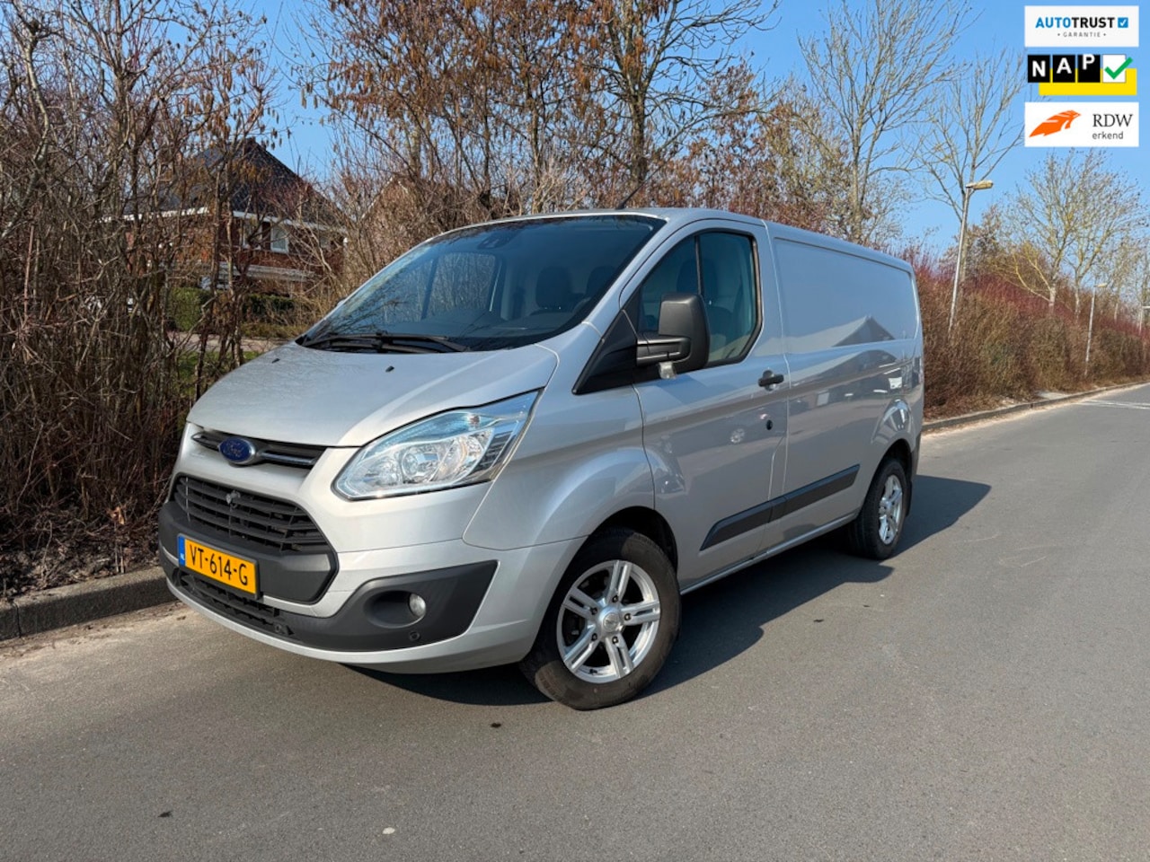 Ford Transit Custom - 270 2.2 TDCI L1H1 Trend 270 2.2 TDCI L1H1 Trend, Camera, Nette bus. - AutoWereld.nl
