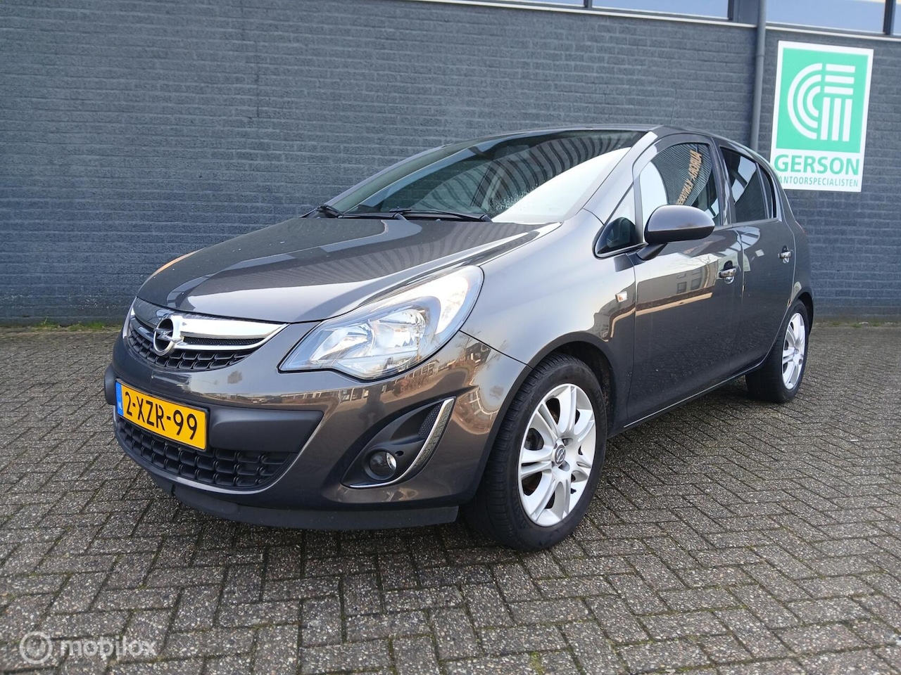 Opel Corsa - 1.2 5-Deurs/Leer/Navi/Stoelverwarming - AutoWereld.nl