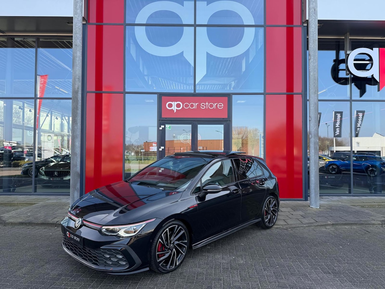 Volkswagen Golf - 2.0 TSI GTI Panorama | Keyless | Stoel verw | Cruise controle - AutoWereld.nl