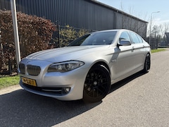 BMW 5-serie - 520i Executive / AUTOMAAT / NAVI / CRUISE / AIRCO ECC