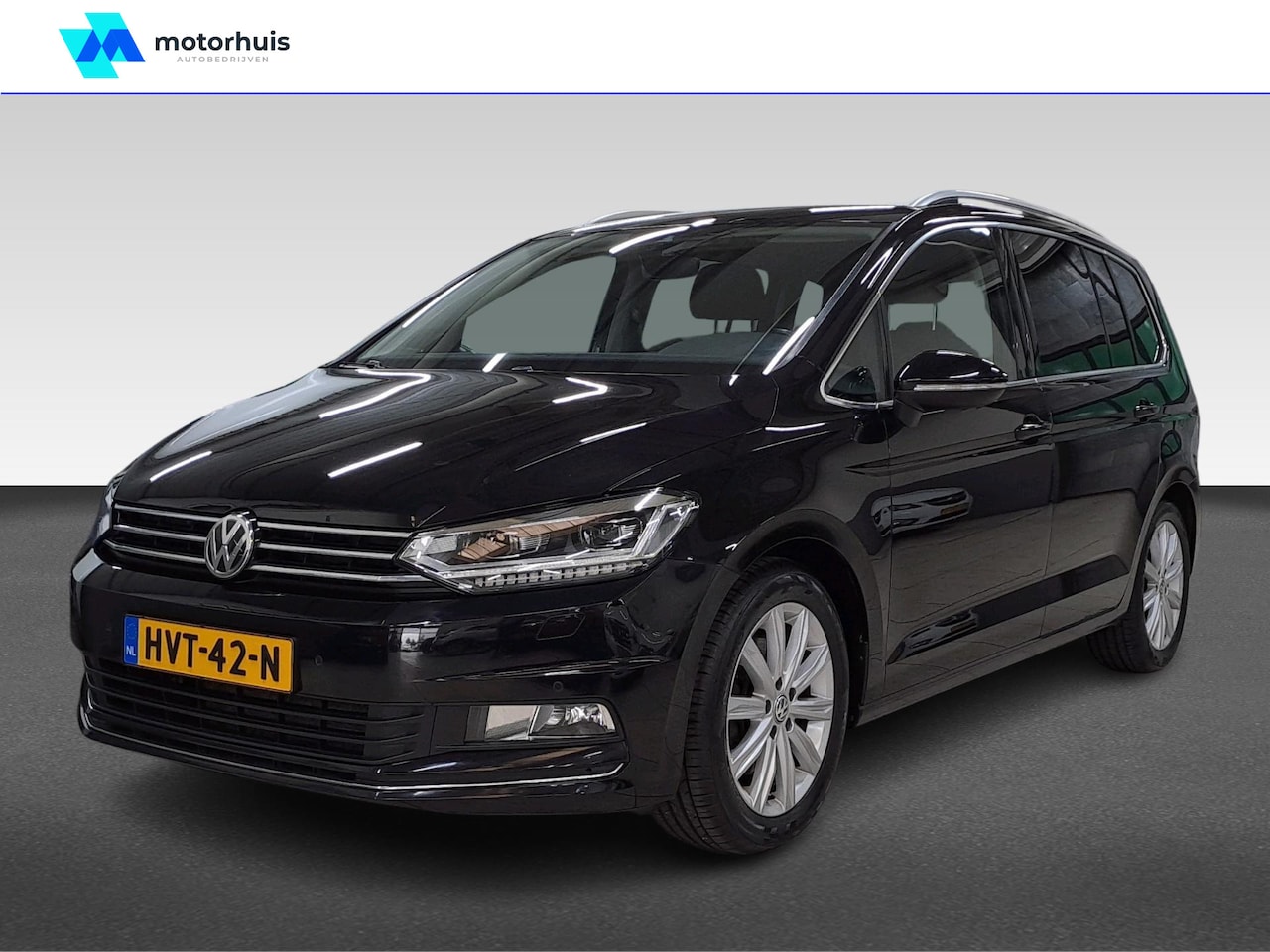 Volkswagen Touran - 1.4 TSI 150PK DSG-7 HIGHLINE 7ZITS NAVI LED TEL PDC AUTOMATIC - AutoWereld.nl
