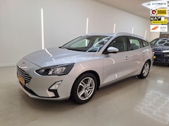 Ford Focus Wagon - 1.0 EcoBoost Hybrid 125 PK Trend Edition Business TREKHAAK CARPLAY/ANDROID AUTO PARKEERSEN