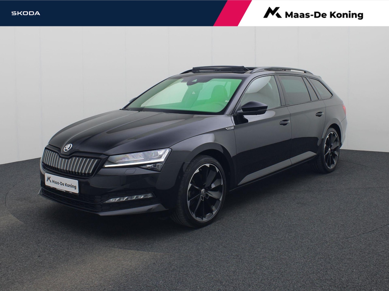 Skoda Superb - 1.4TSI iV 160kW/218PK Sportline DSG · Panoramadak · Trekhaak · 360°Camera + Parkeersensore - AutoWereld.nl