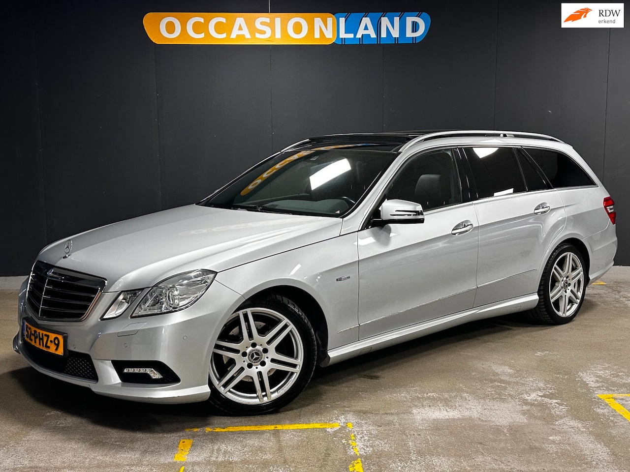 Mercedes-Benz E-klasse Estate - 350 CGI Avantgarde|PANO|TREKHAAK|LEDER|STOELV|DODEHOEK|BLUETOOTH|CRUISE|18INCH| - AutoWereld.nl