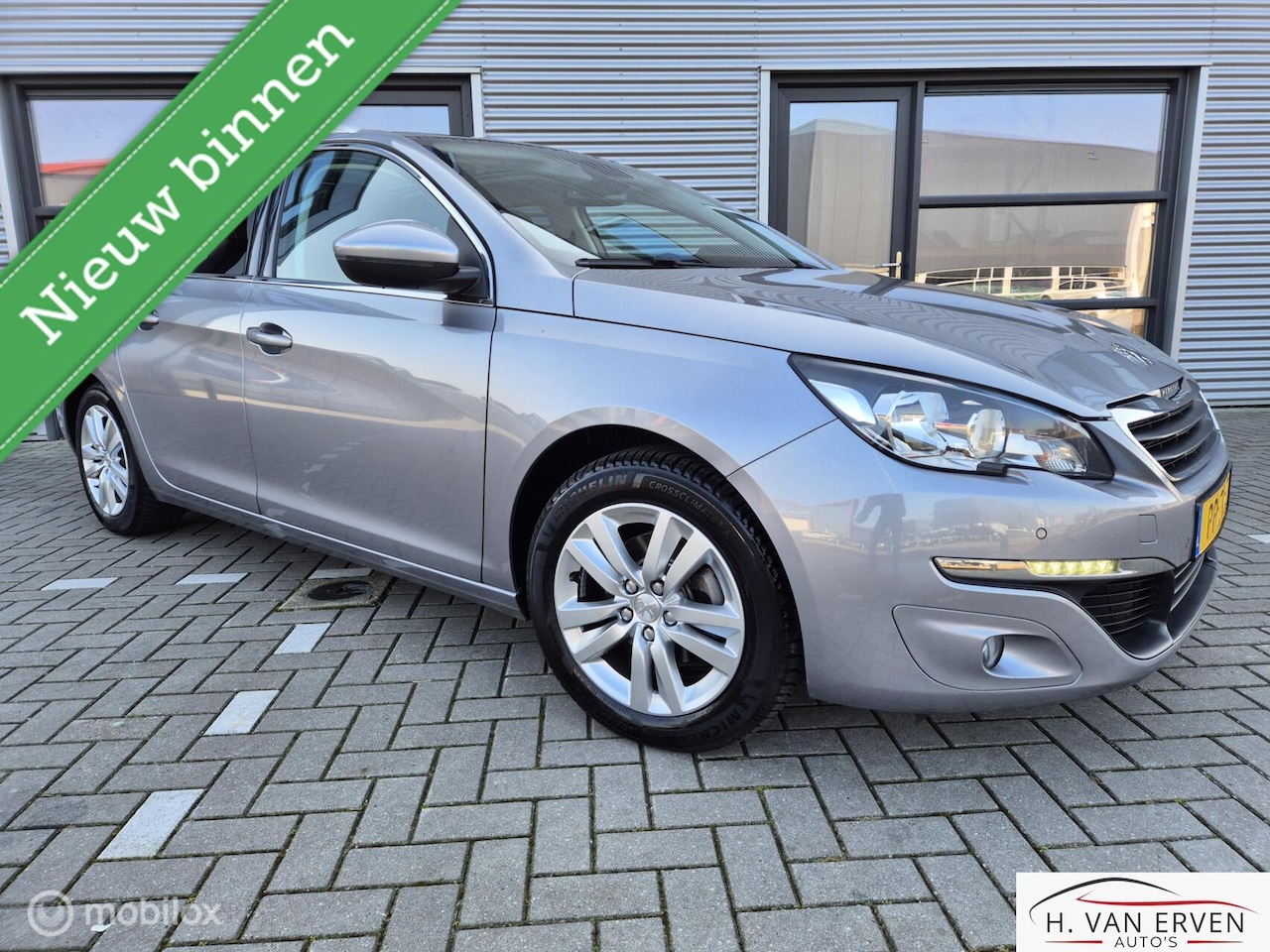 Peugeot 308 SW - 1.2 PANORAMADAK NAVI PDC CRUISE NAP - AutoWereld.nl
