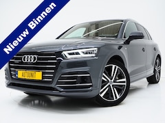 Audi Q5 - 55 TFSI e quattro Competition | Panoramadak | Luchtvering | Trekhaak | Adaptive Cruise | K
