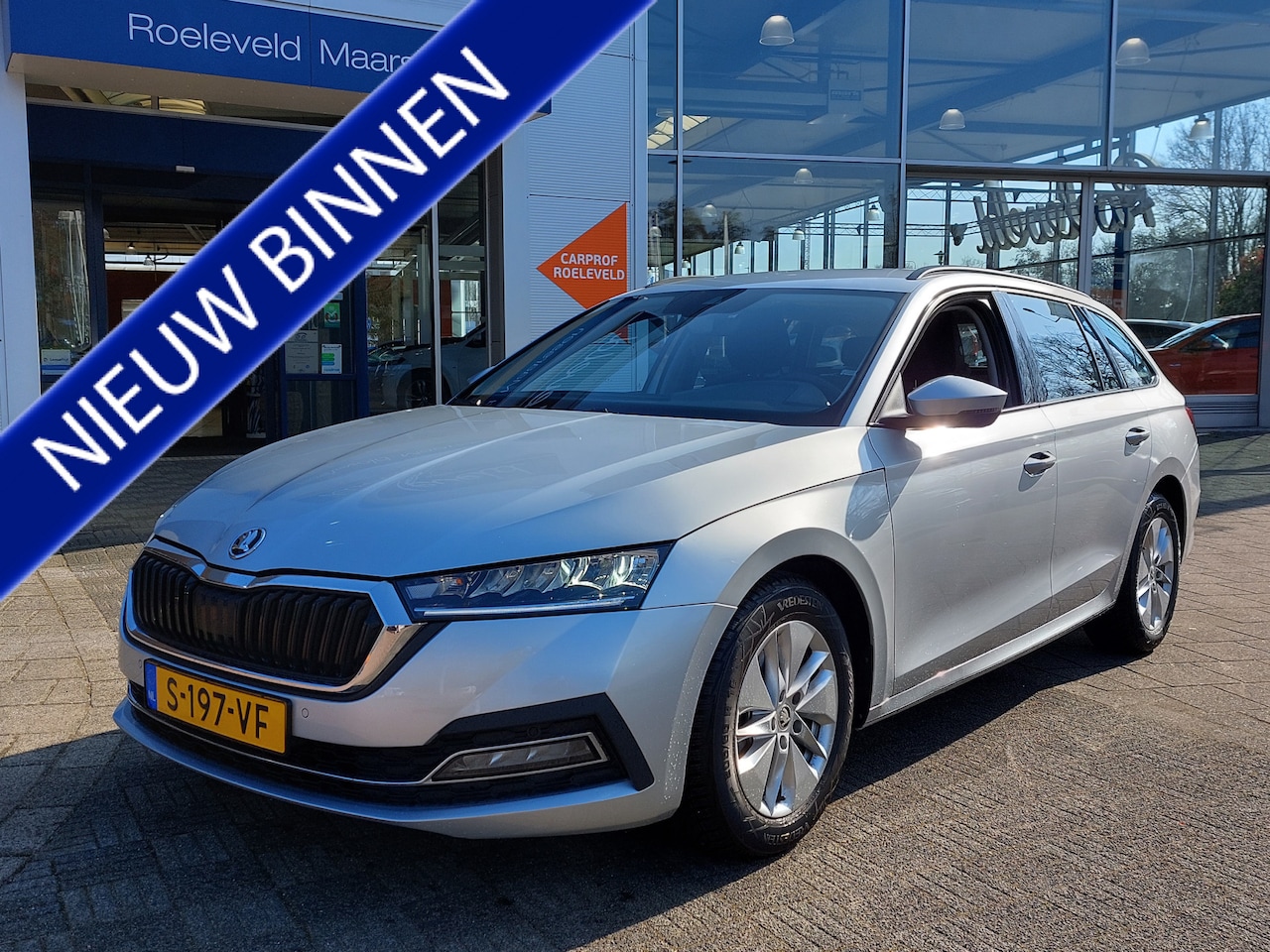 Skoda Octavia Combi - 1.5 e-TSI 150pk Automaat Business Edition | Navi | Apple Carplay+Android Auto | Clima | Cr - AutoWereld.nl