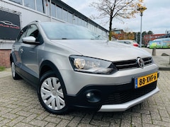 Volkswagen Polo - 1.2 TSI Cross Trekhaak Klima Navi Multimedia