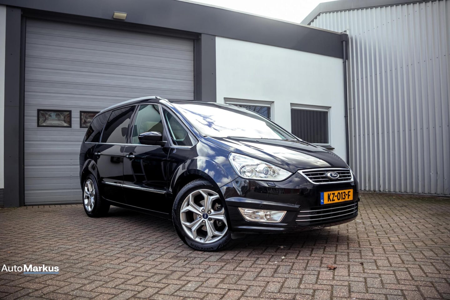Ford Galaxy - 2.0 SCTi Titanium AUT|7-Persoons|Trekhaak|Leder|Stoelverwarming - AutoWereld.nl