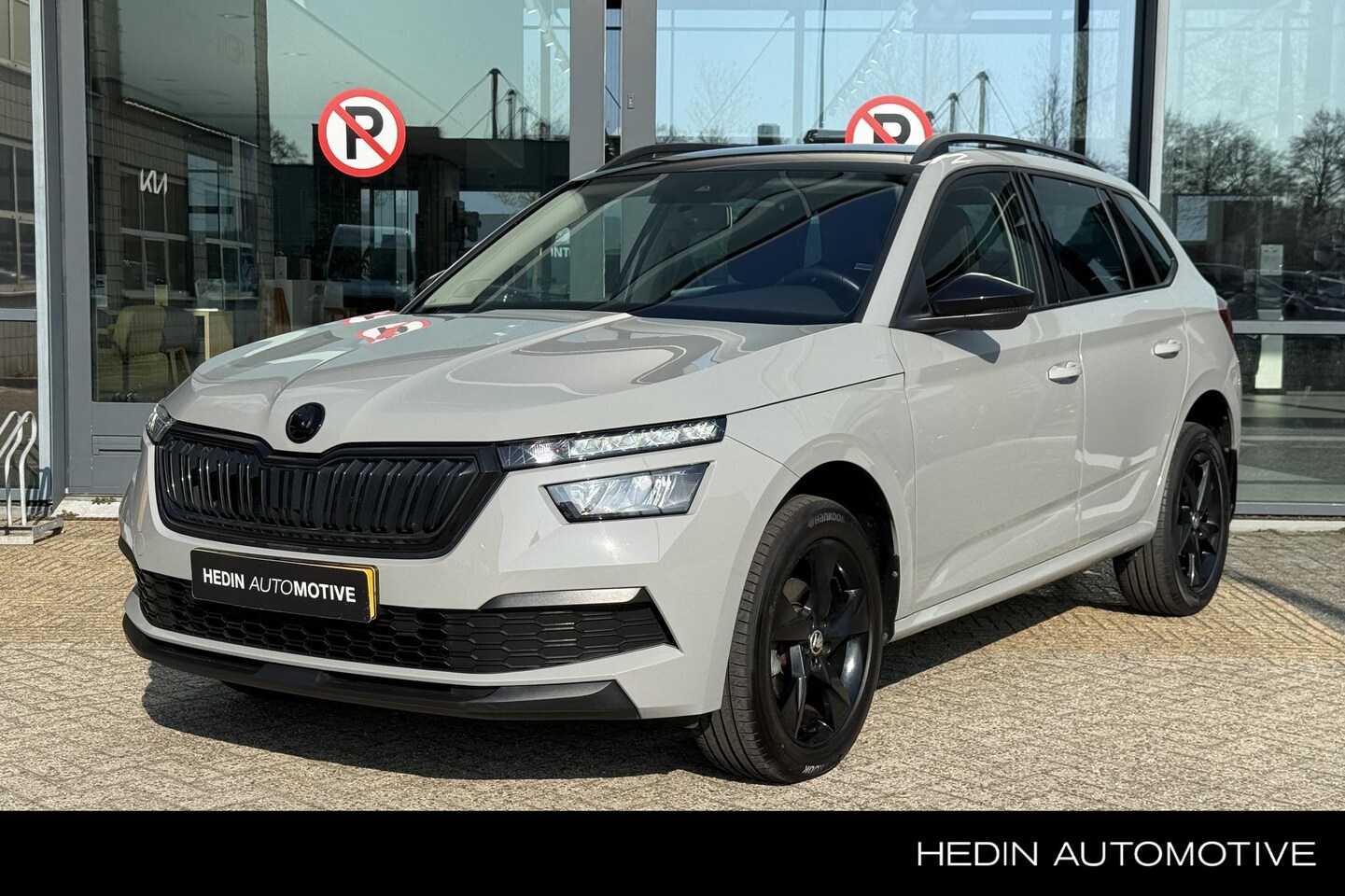 Skoda Kamiq - 1.0 TSI Ambition | Wegklapbare trekhaak | Navi via App | Airco | Cruise control | - AutoWereld.nl