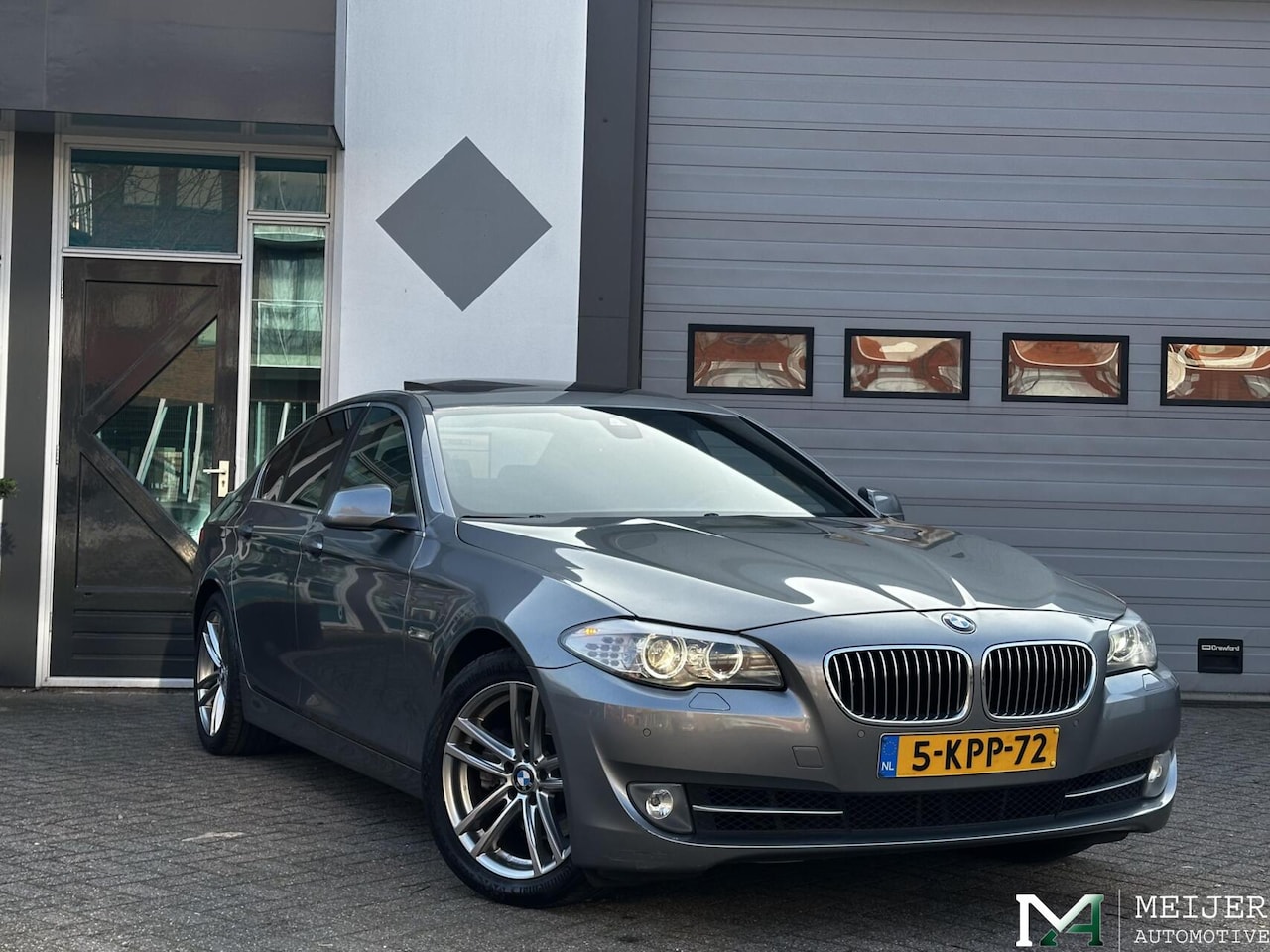 BMW 5-serie - 520i High Executive |Pano|Leder|Elek. stoelen Memory|Stoelv.|PDC V+A |AutoHold |Xenon|NAP - AutoWereld.nl