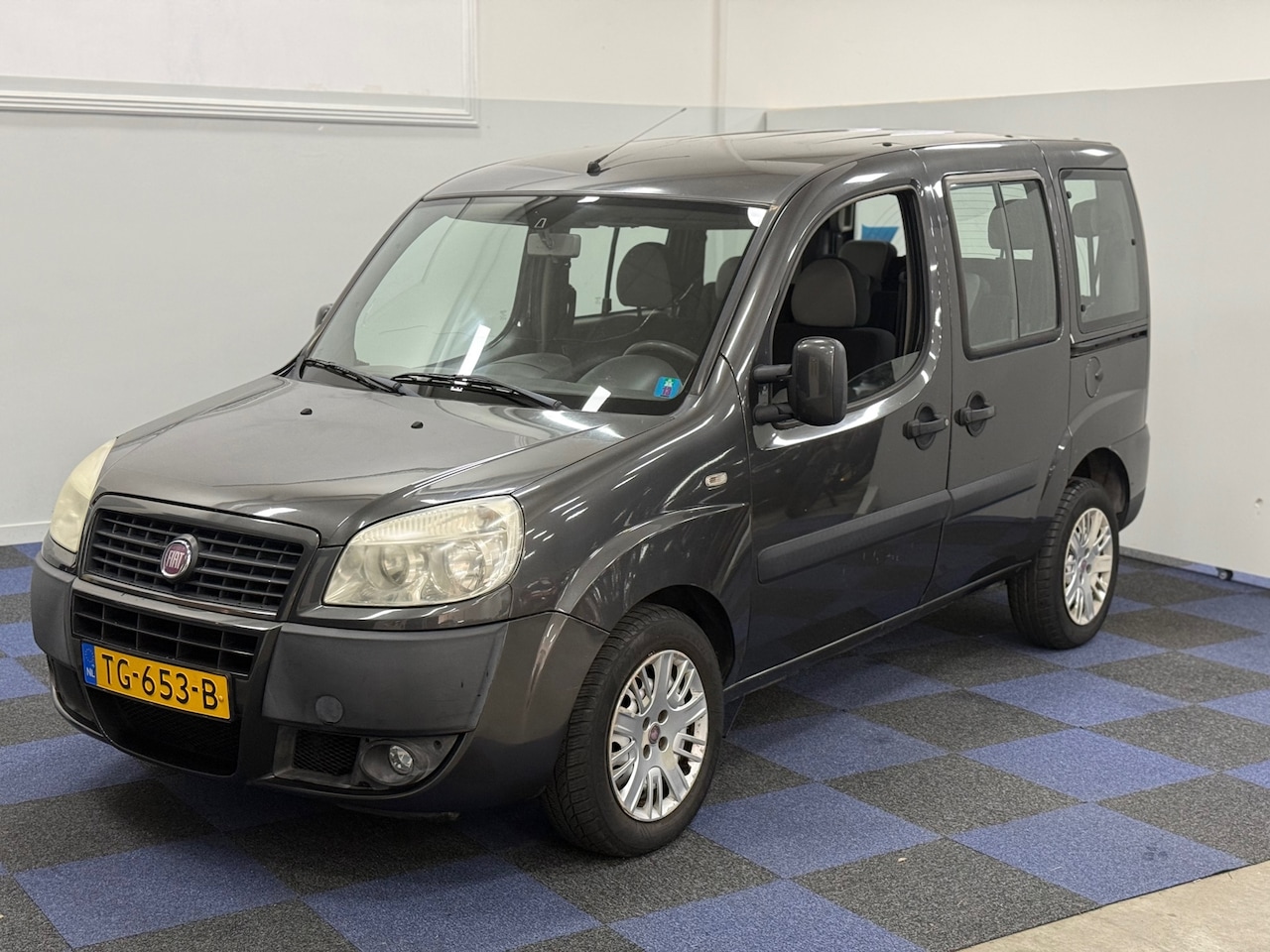 Fiat Doblò - 1.4 Family / 7 PERS / NETTE AUTO / NIEUWE KOPPELING-SET - AutoWereld.nl