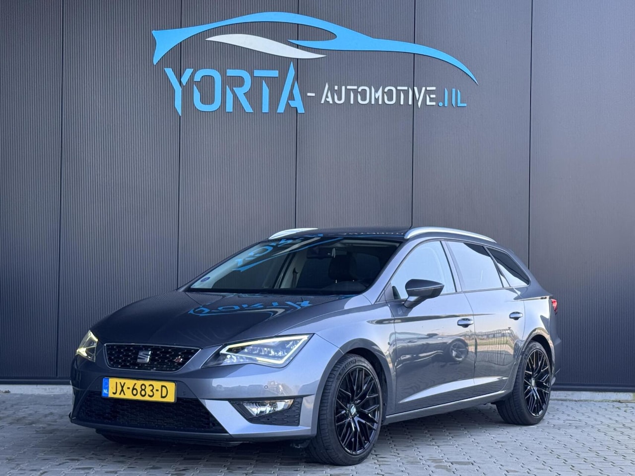 SEAT Leon ST - 1.4 TSI FR NL AUTO*PANO*CAMERA*CARPLAY*ELEK. STOEL - AutoWereld.nl