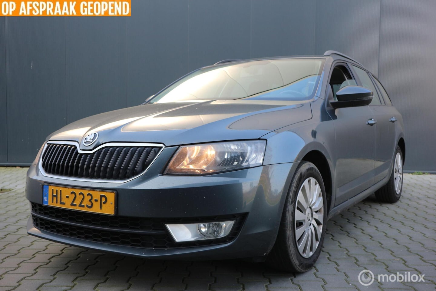 Skoda Octavia Combi - 1.6 TDI Greentech Ambition BJ/09-12-2015 - AutoWereld.nl