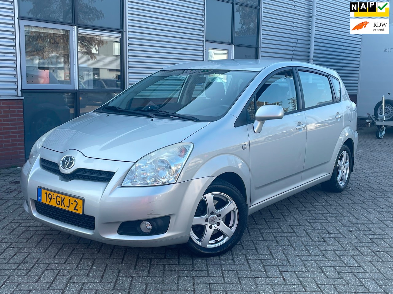 Toyota Verso - 1.8 VVT-i Sol 7 Persoons Automaat - AutoWereld.nl